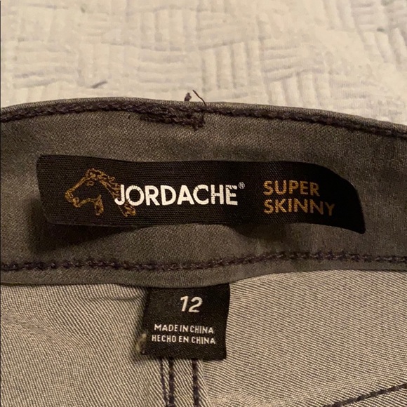 Jordache Super Skinny Jeans - Picture 3 of 4